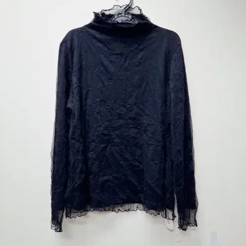 블랙 시스루 프릴 넥 블라우스 마리끌레르