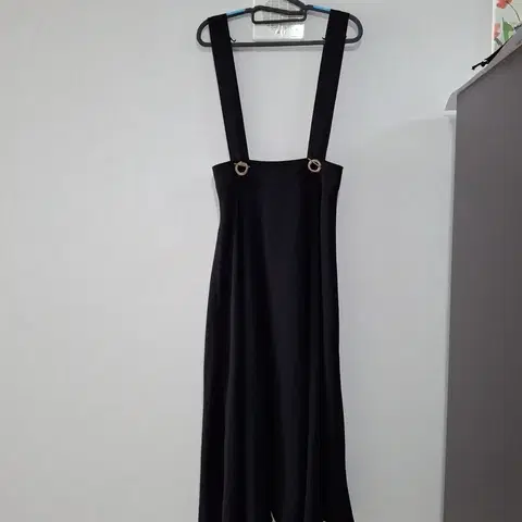 핫핑 블랙 멜빵 롱 원피스