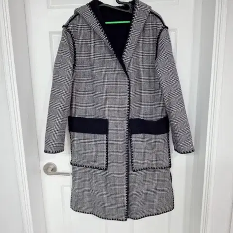 체크 후드 롱 리버서블 뽀글이 코트