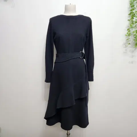 듀엘 벨트 플레어 롱 원피스 S 사이즈