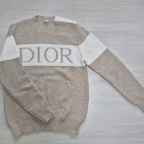 (정품)디올 시그니처 로고 울 캐시미어 스웨터 M