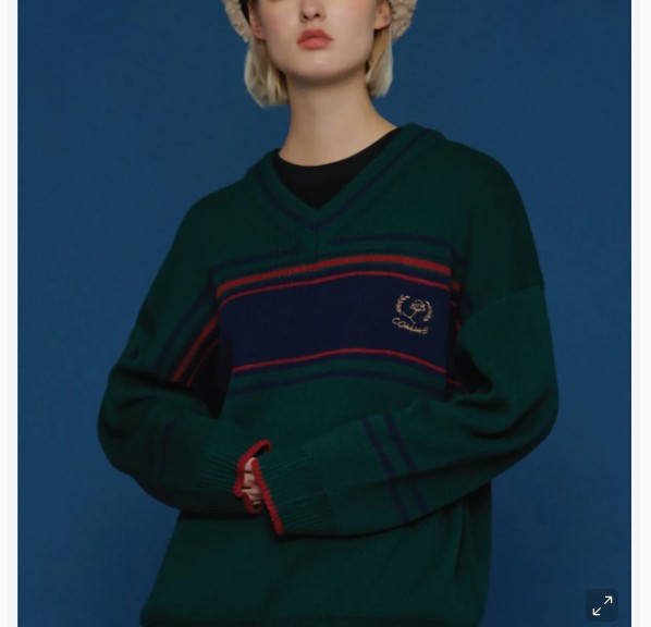 미사용새제품)꼼파뇨 씨피지엔(CPGN STUDIO) 브이넥 배색 니트 L