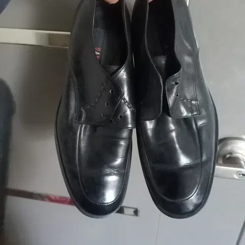 245-250 닥스 남성 검정 가죽 구두