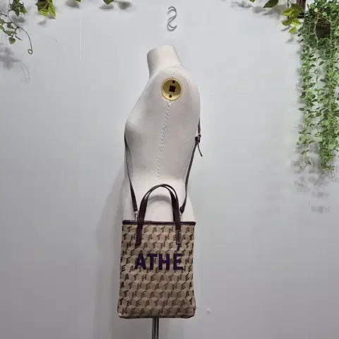 아떼 바네사부르노 자카드 사각 토트앤 크로스백