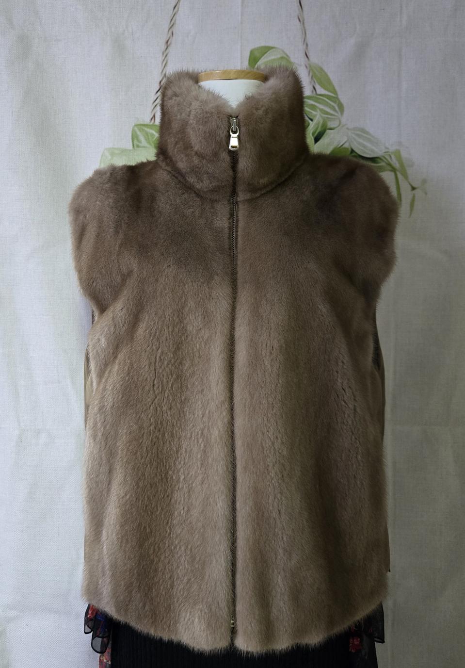 코펜하겐 프리미엄 파스텔 밍크 구스 조끼 FREE(새상품)