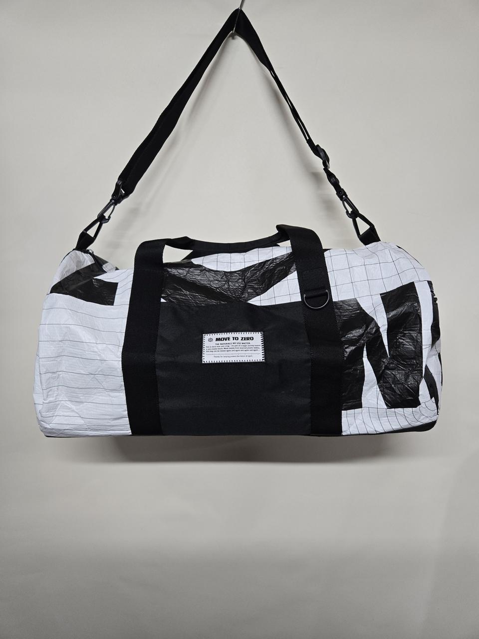 나이키 MOVE TO ZERO  리유저블 더플백