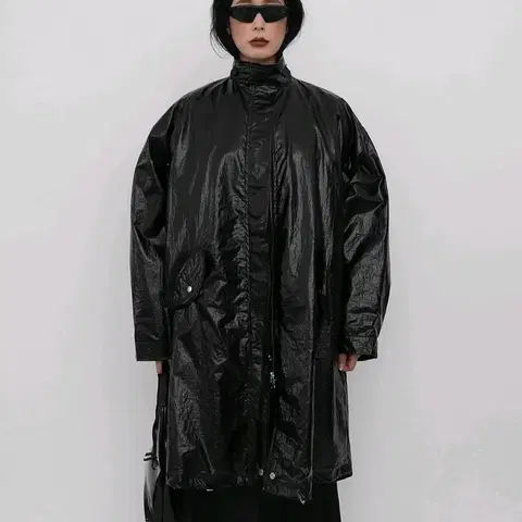 블랙푸시아 오버핏 코팅 롱 야상 점퍼 - 블랙