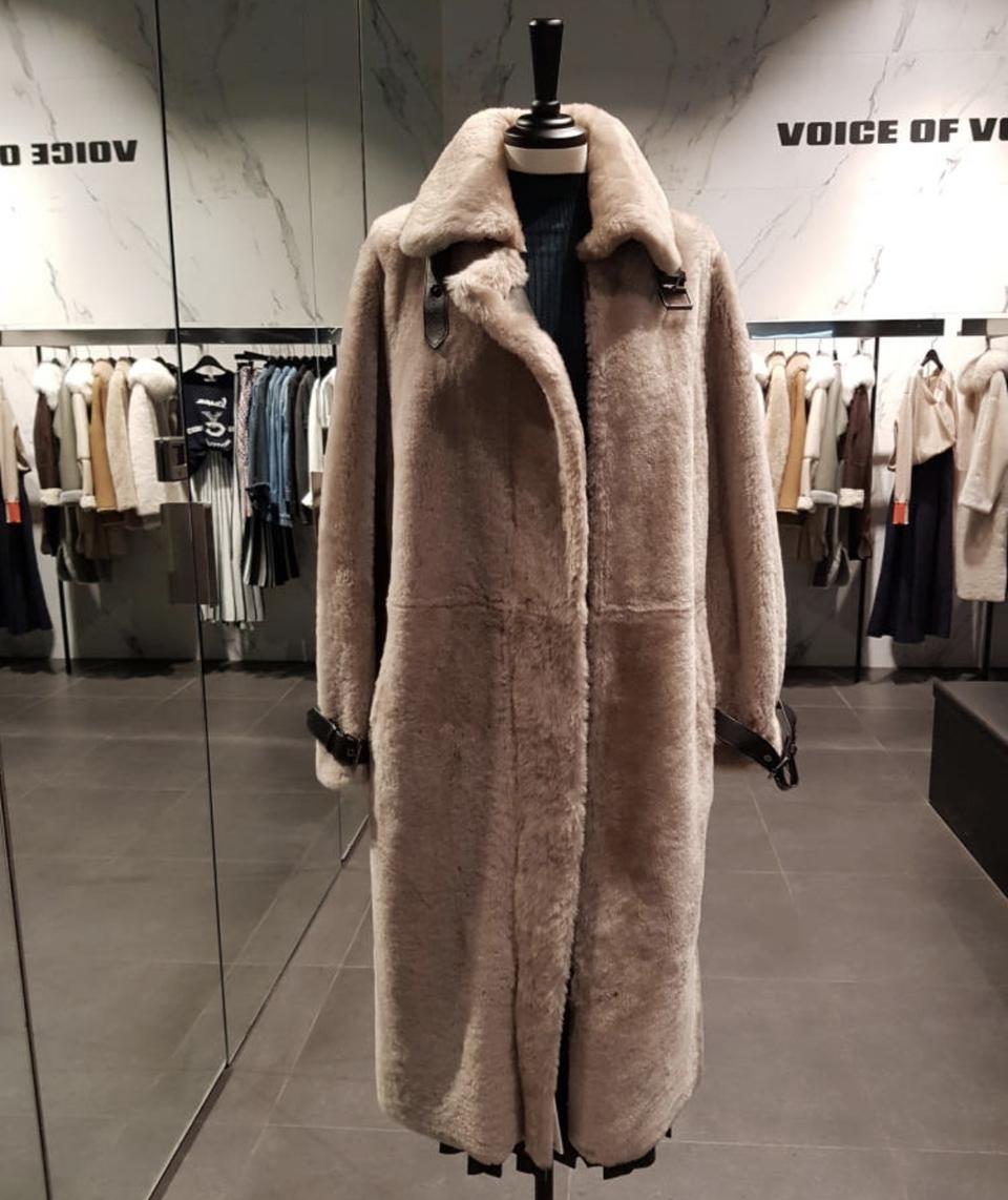 55 한섬 보브 VOV 리버시블 무스탕코트 (최종가)