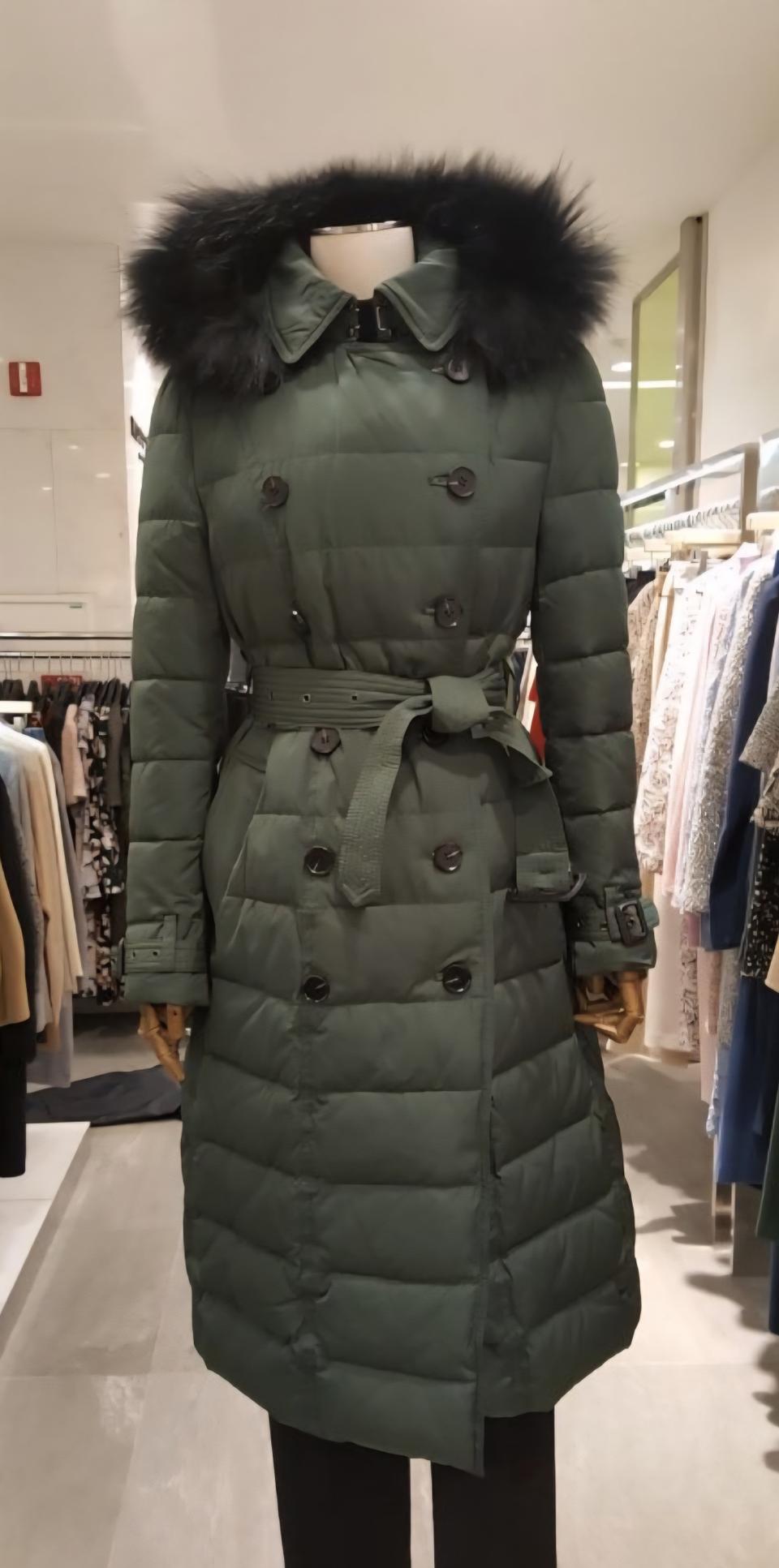 모조에스핀 여성 롱다운 코트 66사이즈