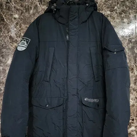 디스커버리 블랙 다운 점퍼 105
