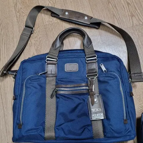 투미(TUMI) 알파 브라보 멕네어 슬림 브리프 22611BTH