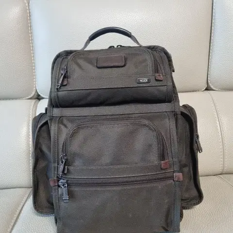 투미 티패스 백팩 브라운
