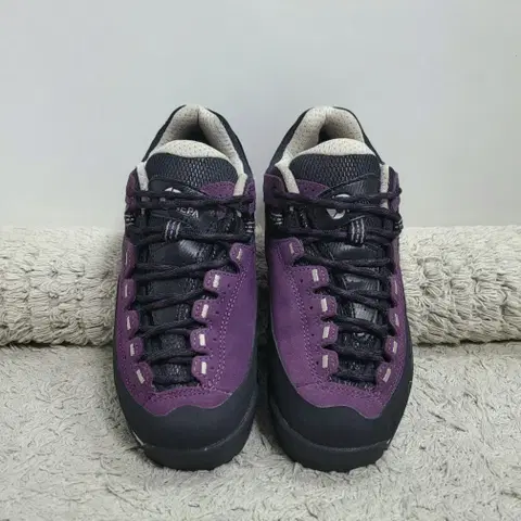 네파 고럴 에프로치 등산화