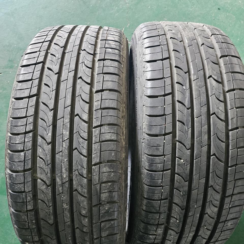 225 45 18 넥센 중고타이어 팝니다