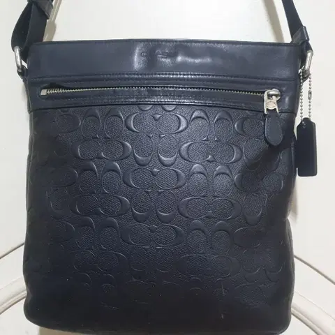 COACH 코치 시그니처 엠보싱 크로스백 올가죽 남자가방 이미지참조 구제