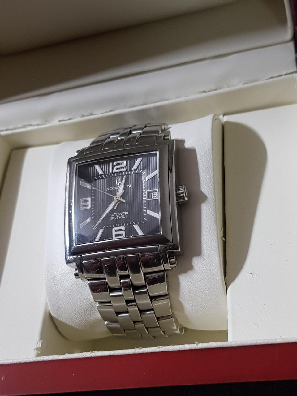 부로바 아큐트론  오토매틱