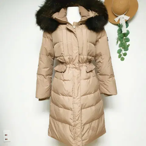 에고이스트 라쿤퍼 덕다운 롱패딩 66 베이지