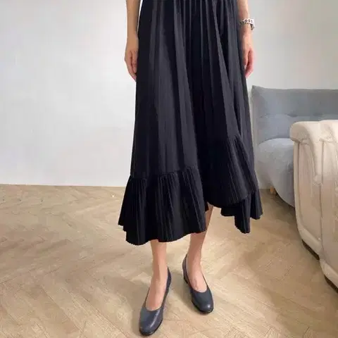 플리츠주름 언발 롱치마 44~77 롱스커트 블랙