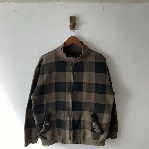 JPN Vintage Funky Bass Check Zip