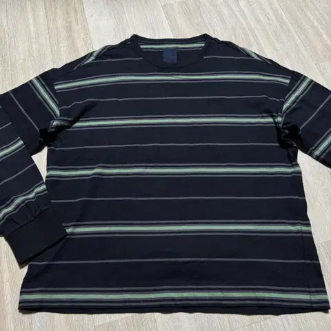 준지 블랙 스트라이프 긴팔 티셔츠