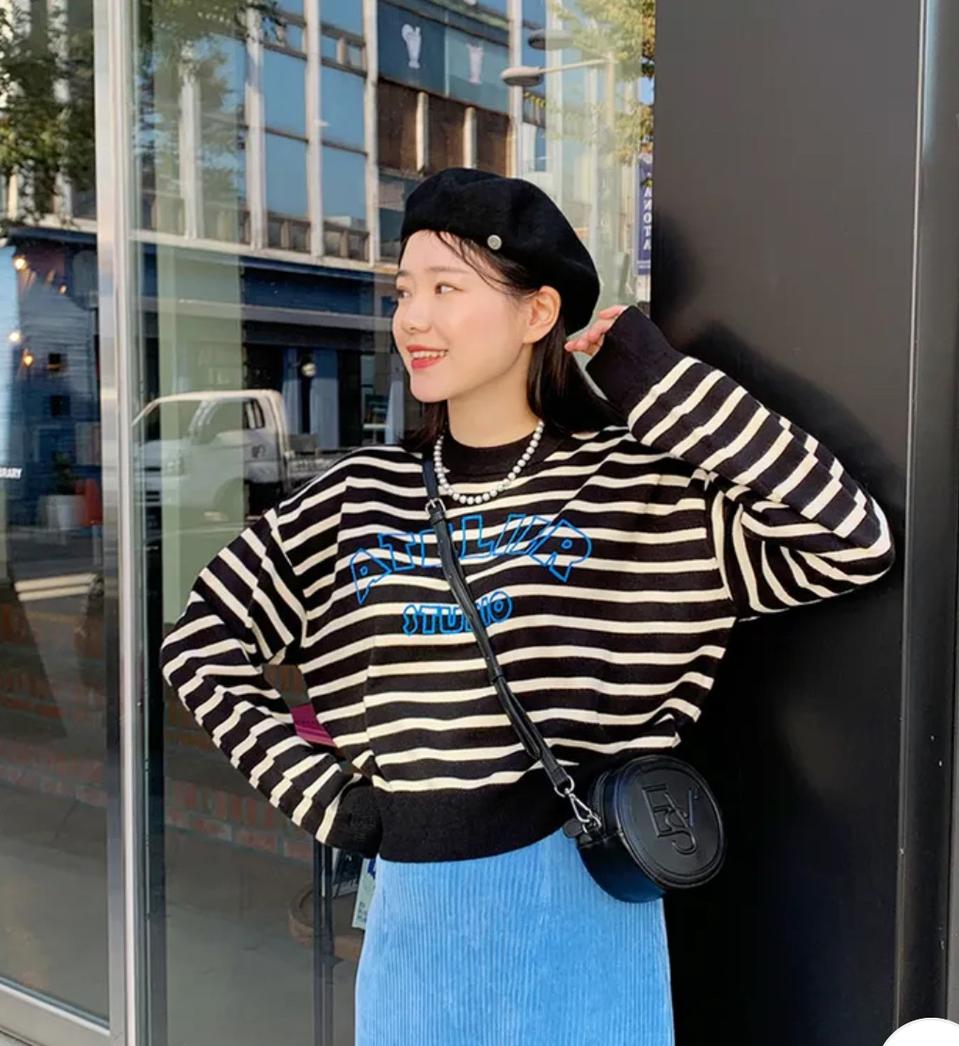 육육걸즈 니트 새상품