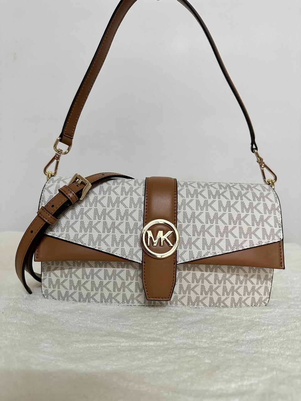 마이클 코어스 Michael kors 신상 숄더백 카멜