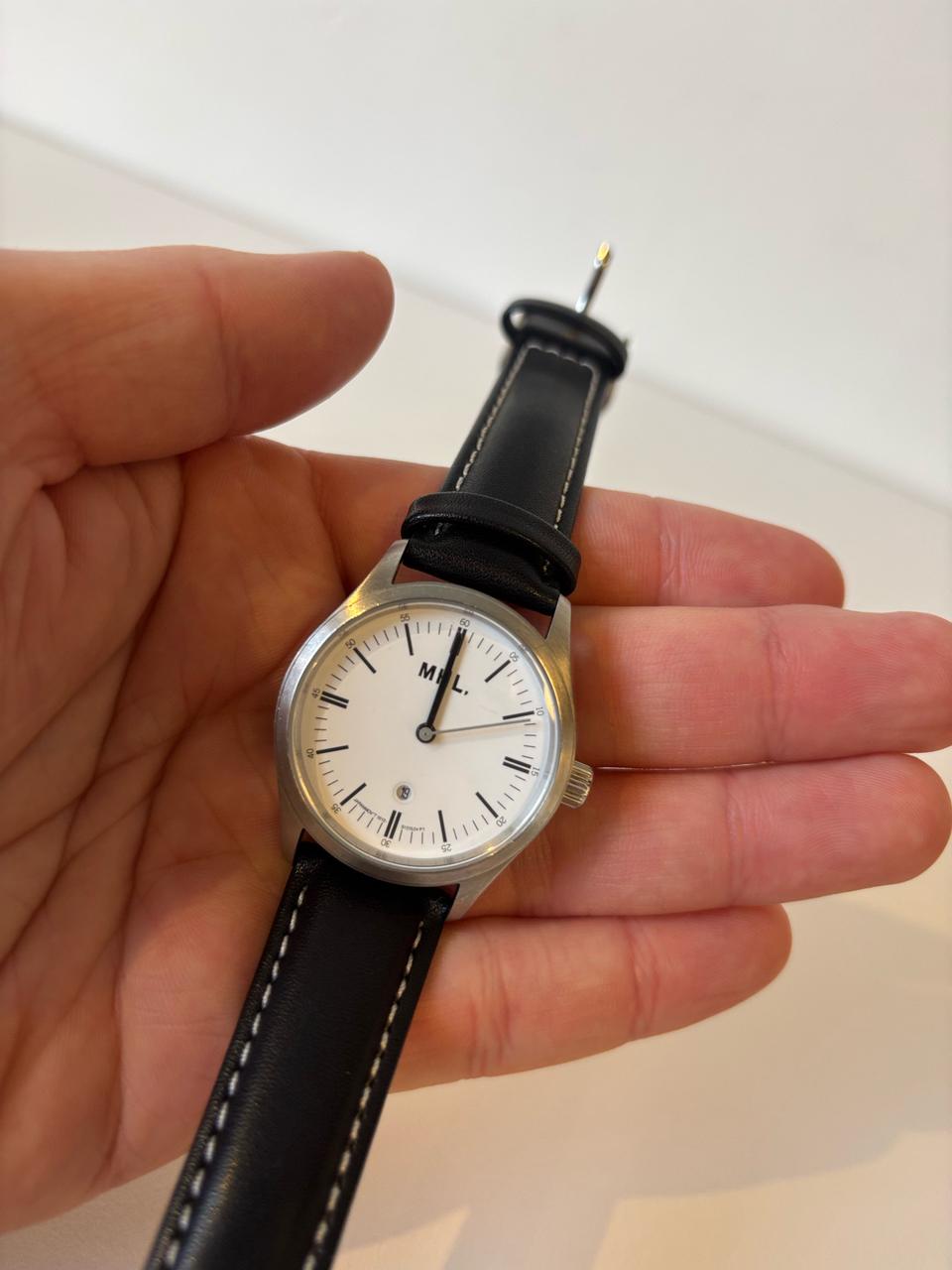 마가렛호웰 손목시계 나토스트랩