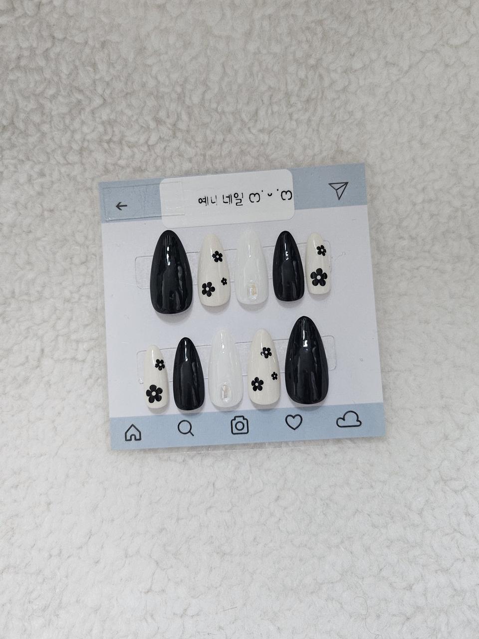 [수제네일팁] 블랙 꽃 네일팁