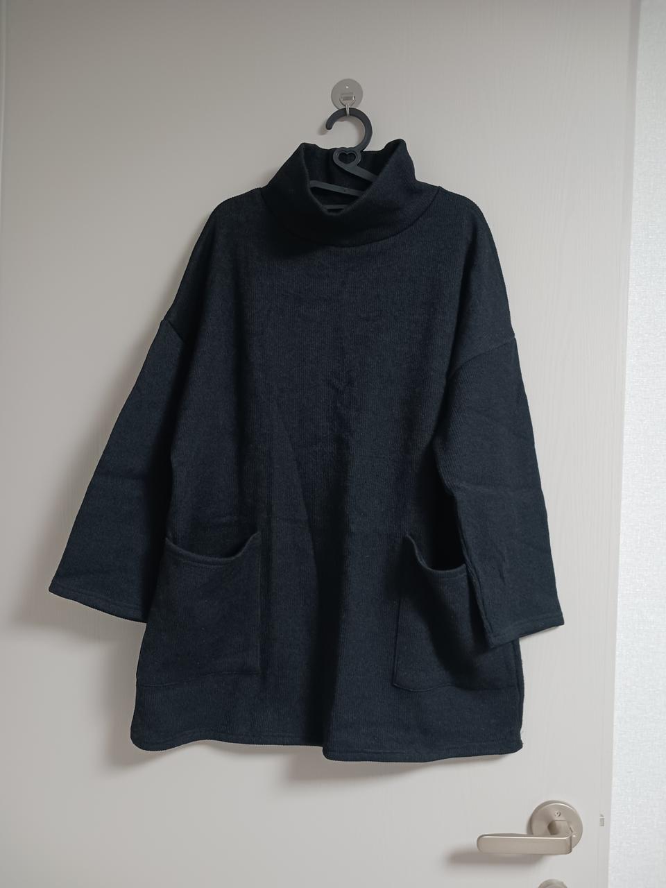 목폴라 루즈핏 빅포켓니트