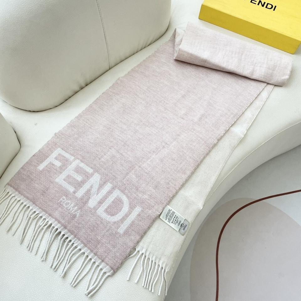 FENDI 펜디  목도리