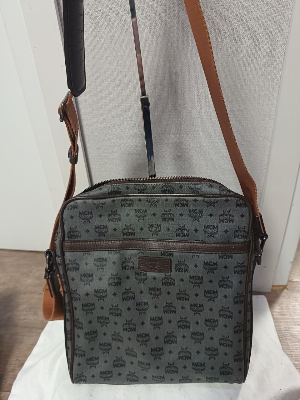 엠씨엠 정품 *상태굿굿 *무료배송