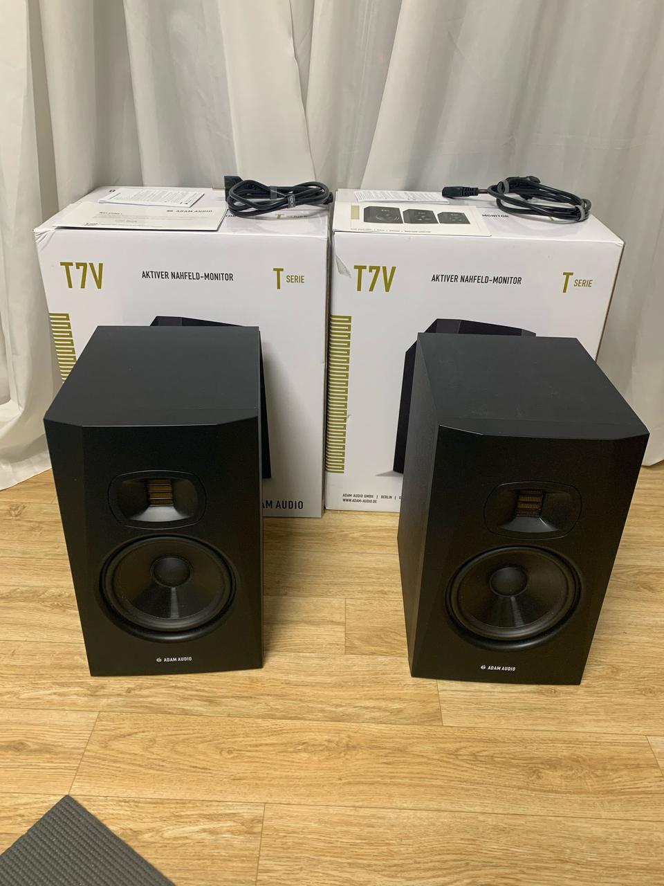 ADAM T7V 1조 (2통)