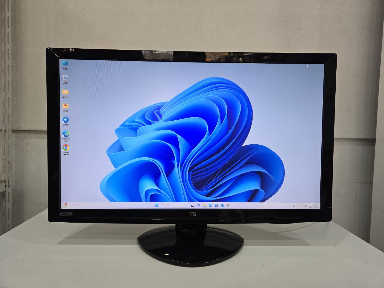 TG 24인치 60Hz 모니터 팝니다.