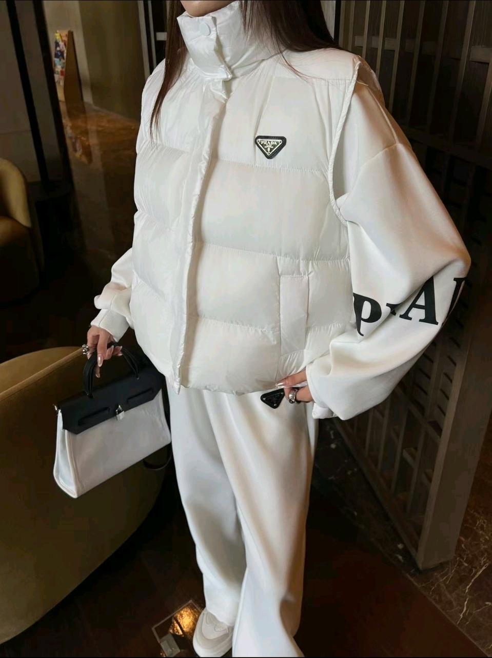 새상품 프라다3피스set m-사이즈 주문가능