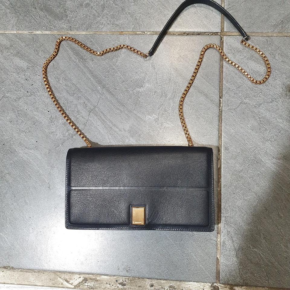 쿠론. 체인 크로스백