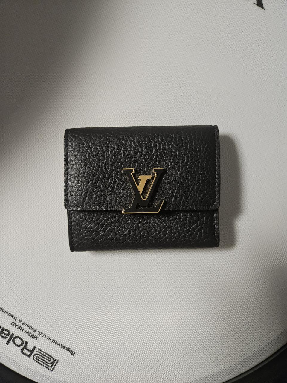 루이비통 여성 반지갑