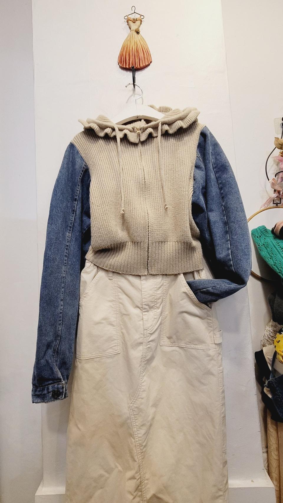 톰보이 프릴후드 니트집업