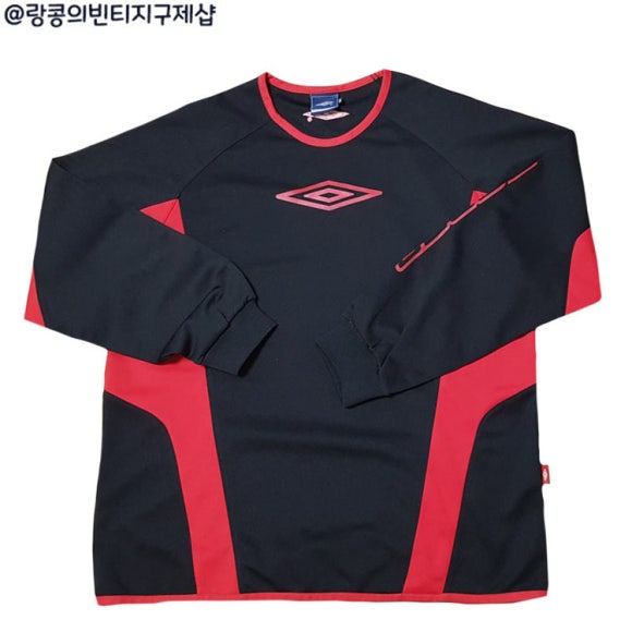 엄브로 스트릿 빅로고 긴팔 맨투맨