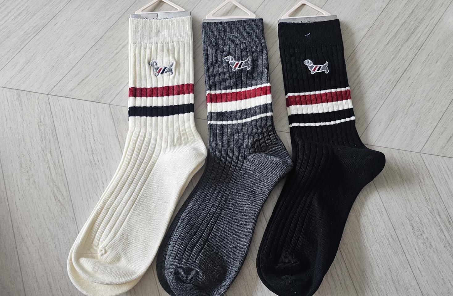 톰브라운 양말 세트