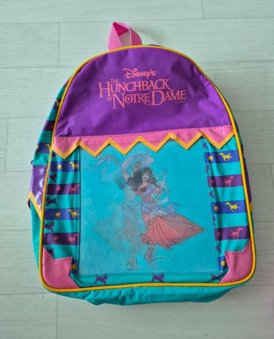 디즈니 노틀담의 꼽추 백팩