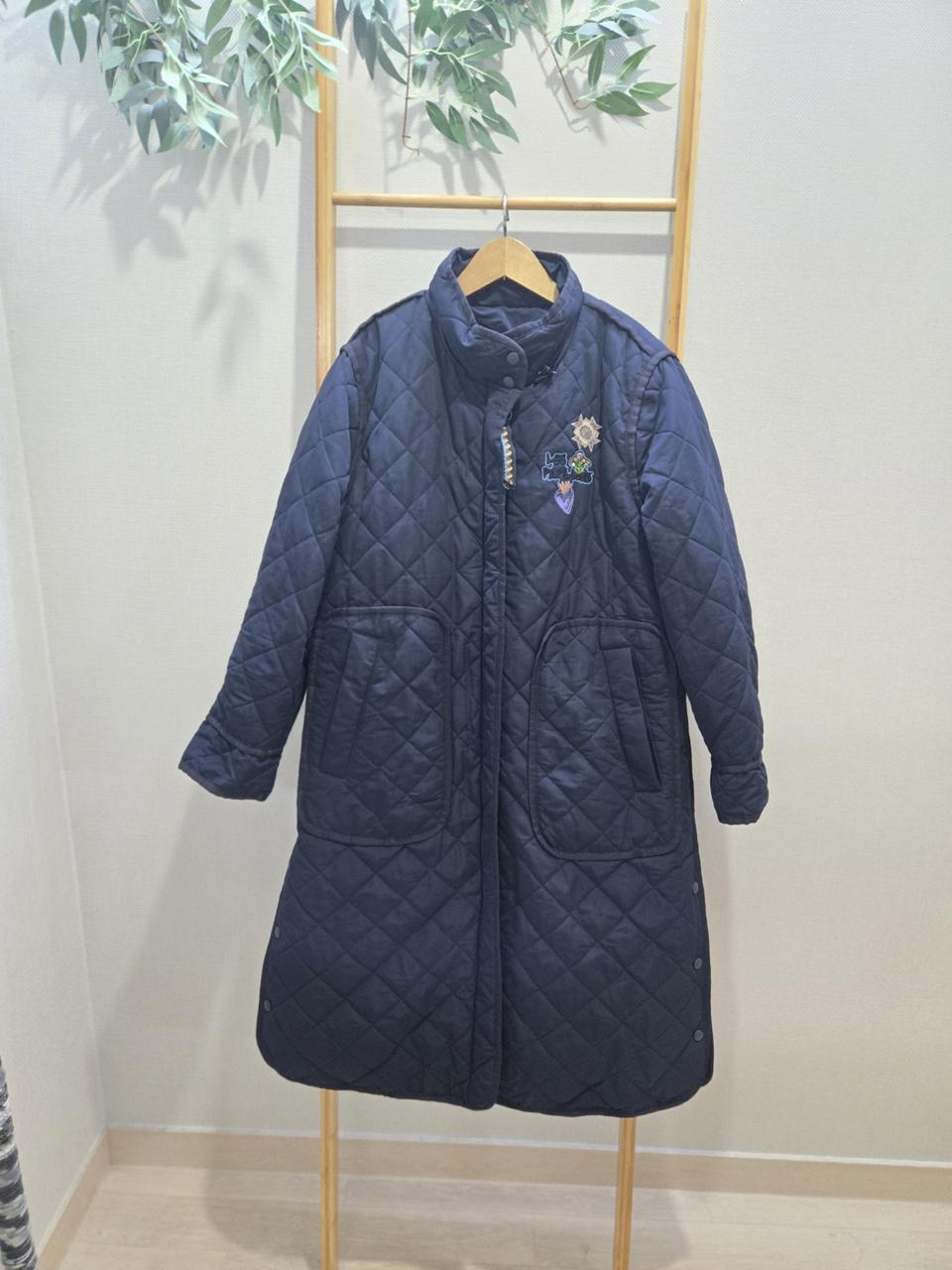 네이비 구스 롱 자수패딩