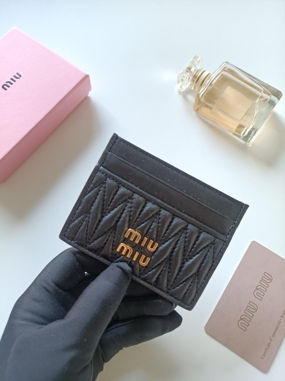 미우미우 지갑 판매