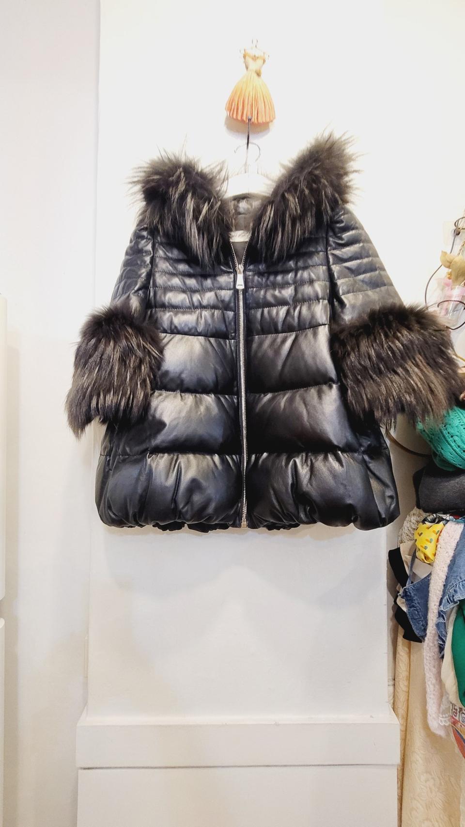 오브제 폭스 구스충전 양가죽 후드코트