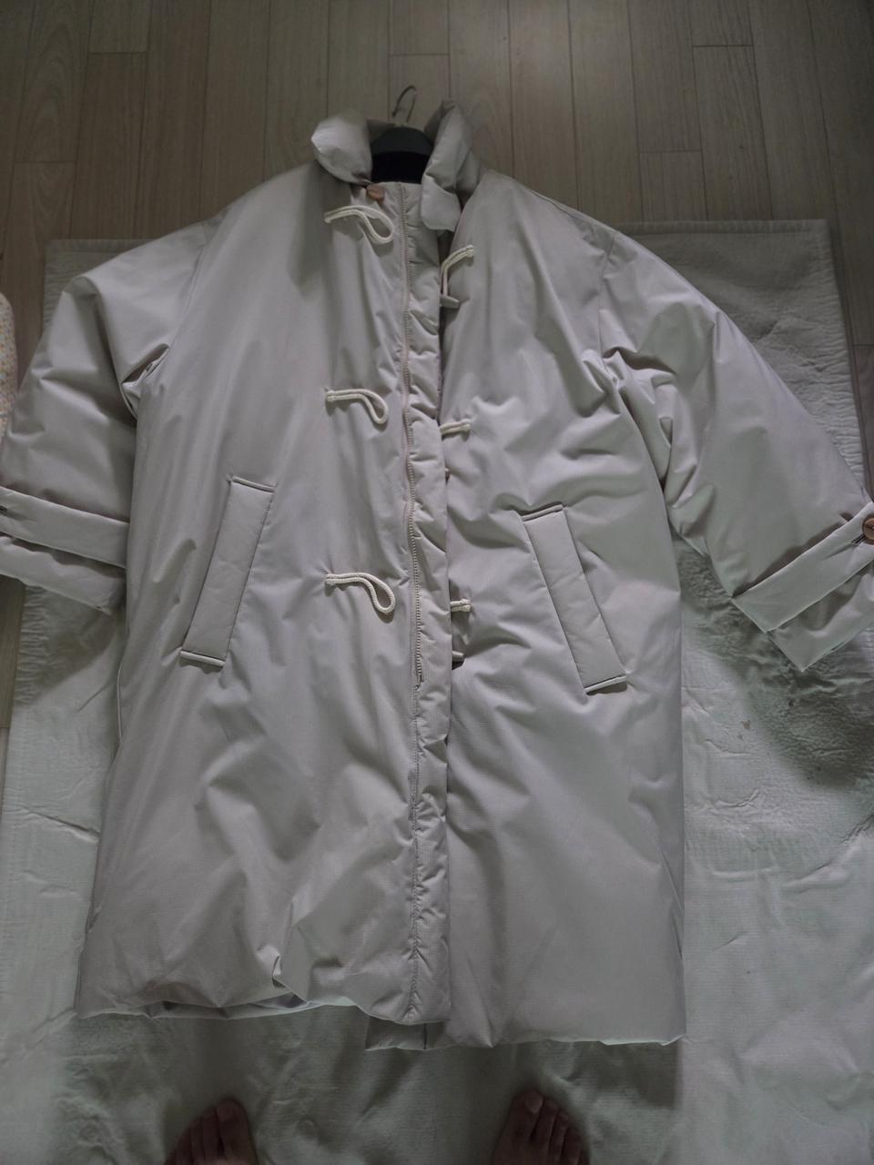 키뮤어 정품 더플 베이지 롱 패딩코트 105사이즈