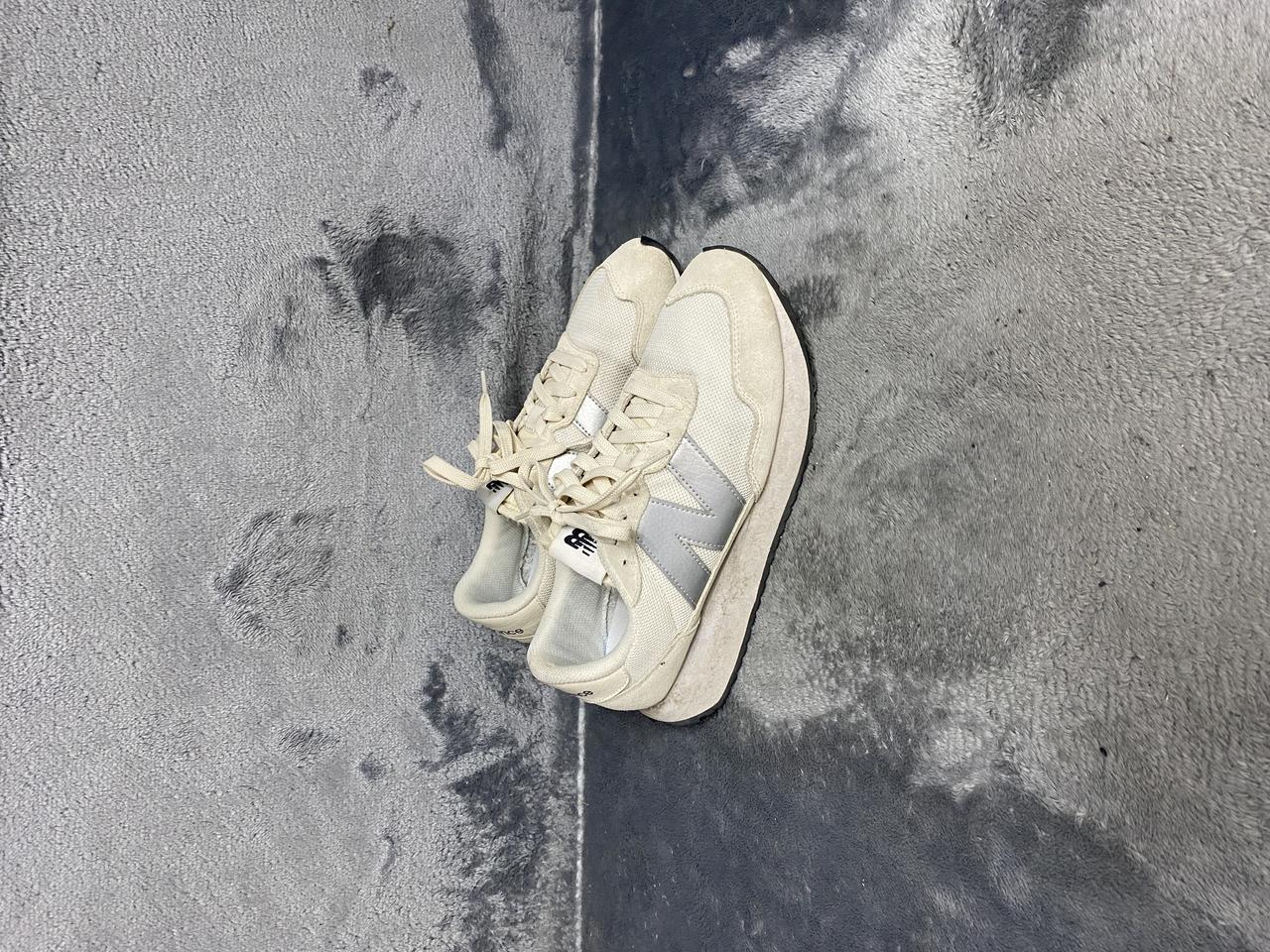 뉴발란스 운동화 270