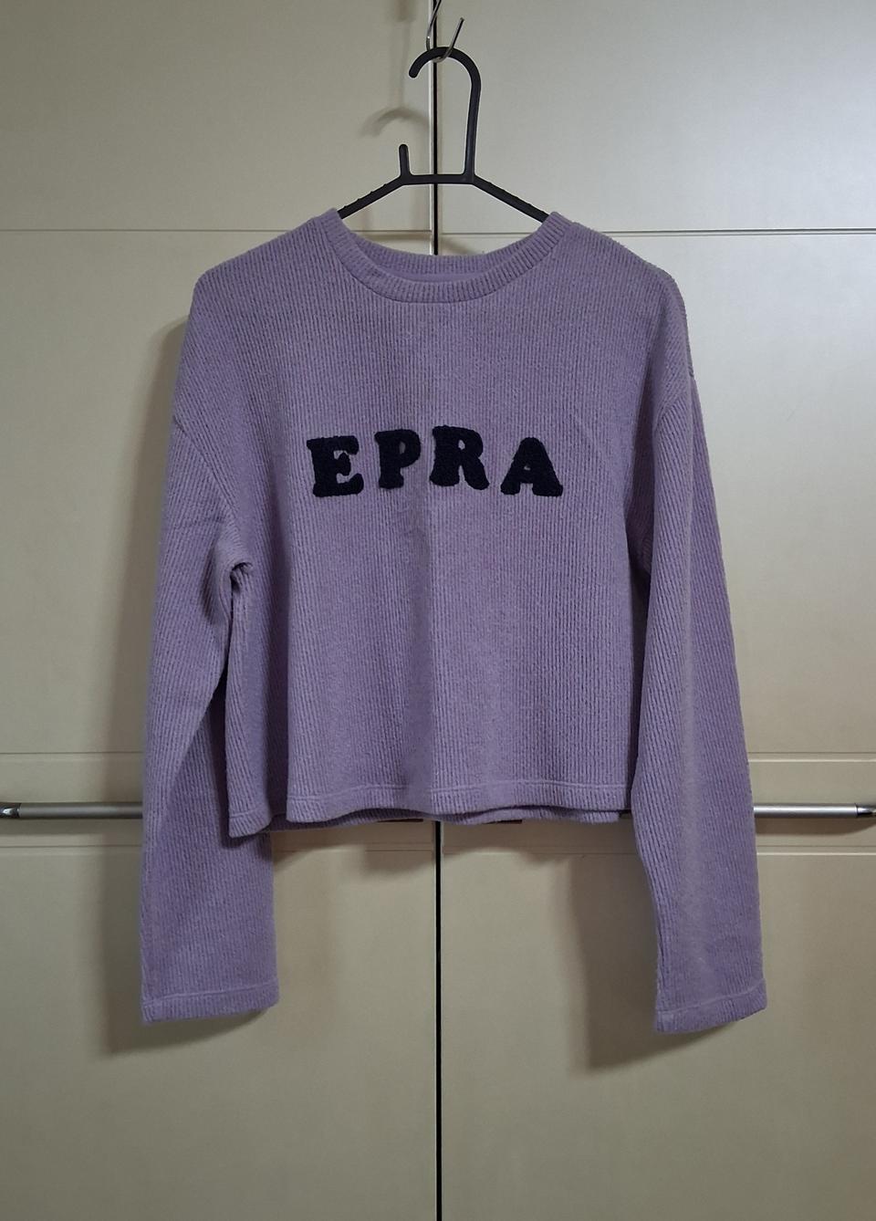 에잇세컨즈 라벤더 니트 티셔츠