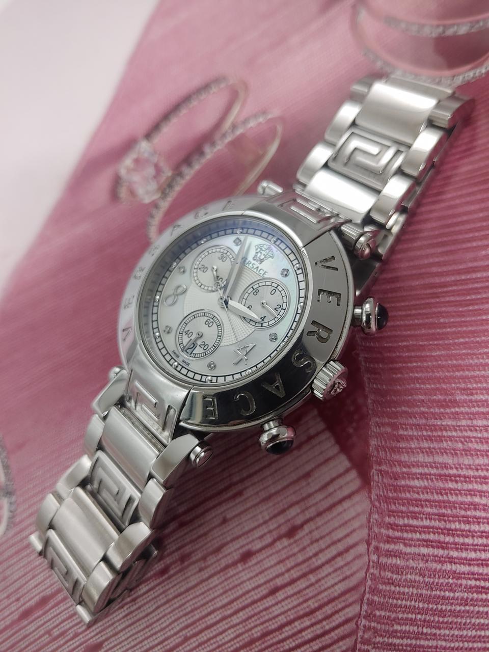 베르사체 다이아 자개판 크로노 메탈시계(공용)