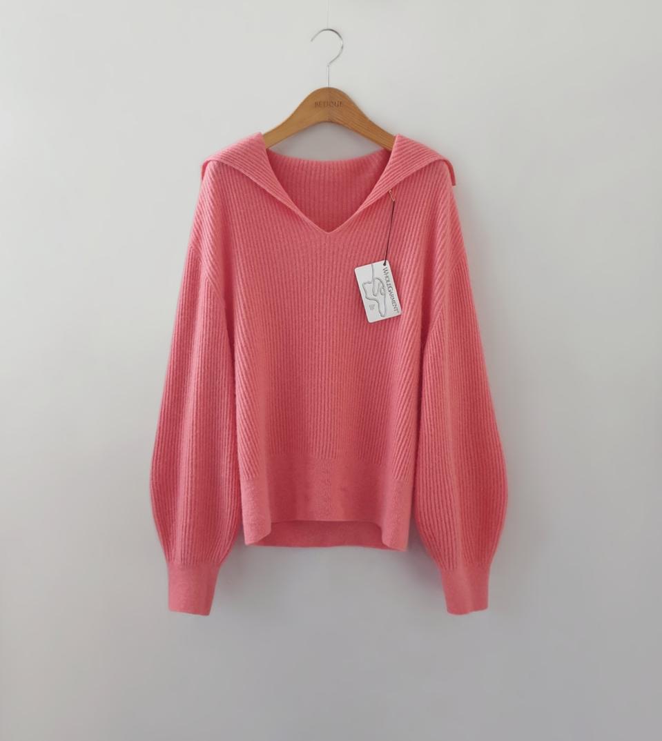 울100 홀가먼트 벌룬소매 니트