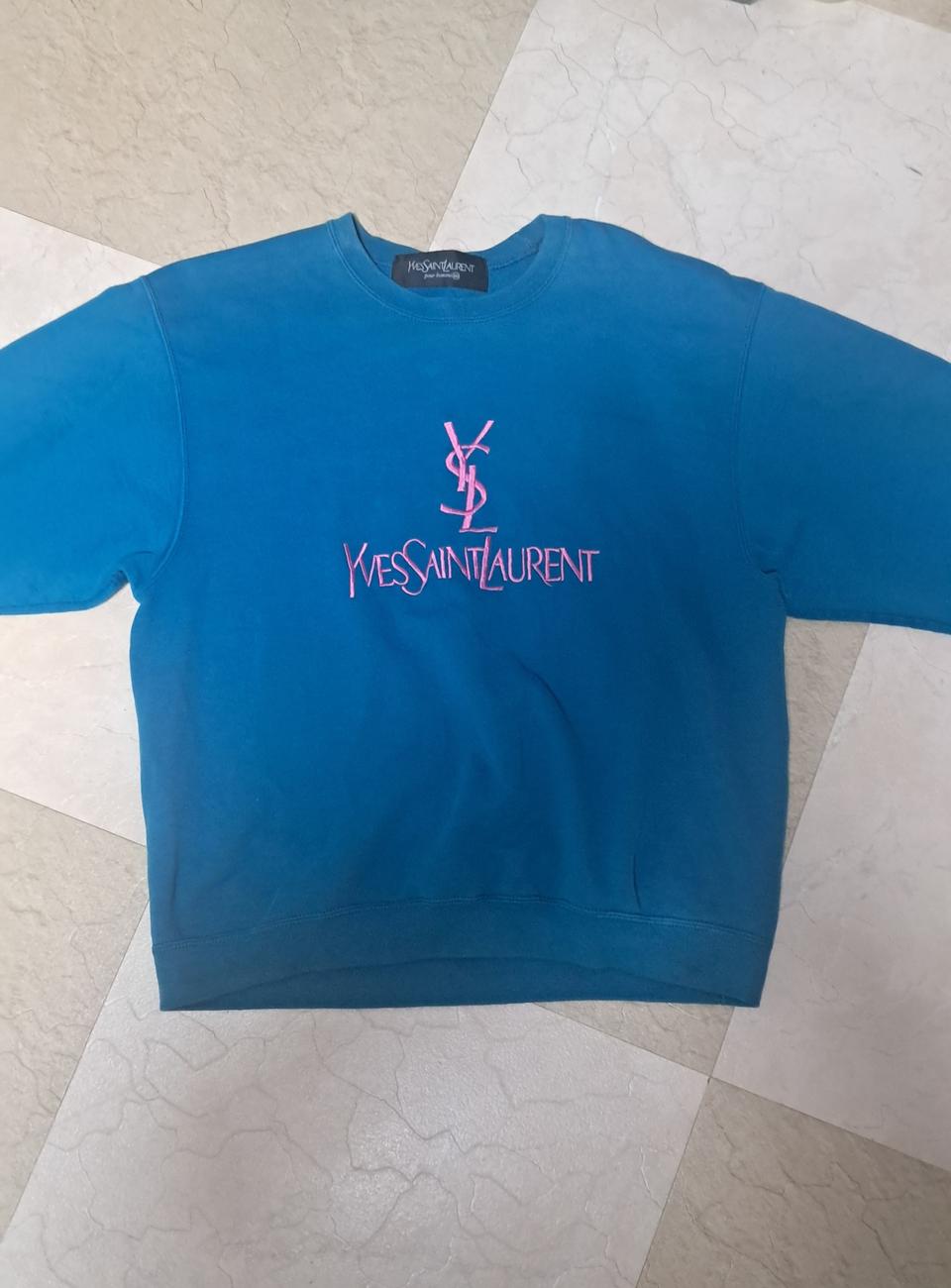 입생로랑 로고 맨투맨