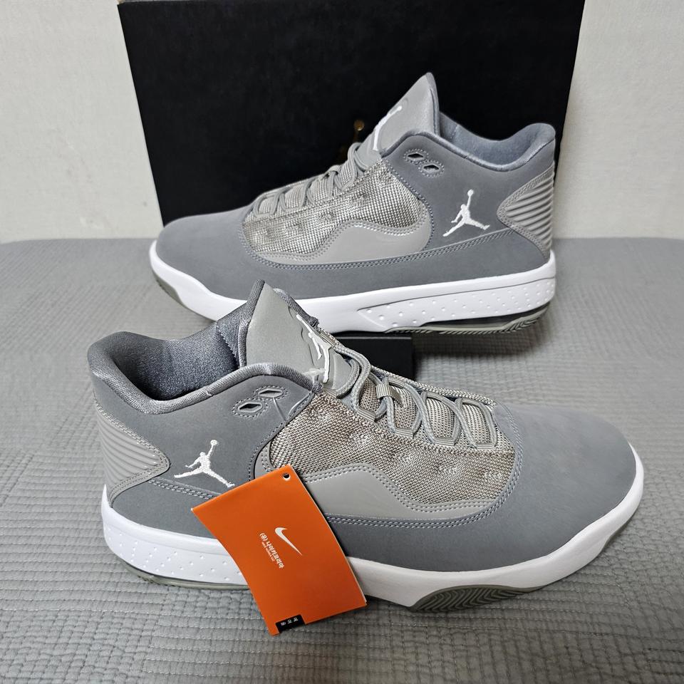 나이키 조던 맥스 아우라2